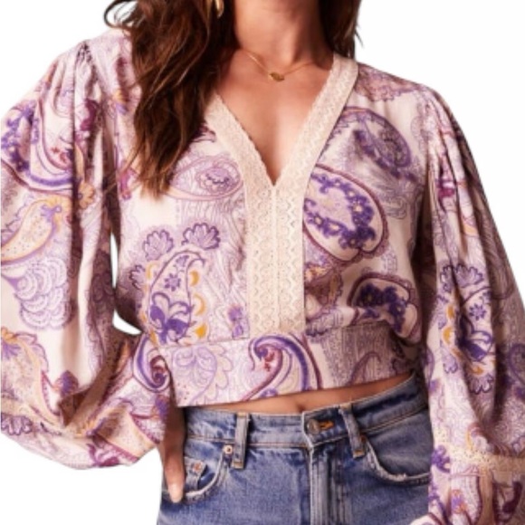 Band of Gypsies V-neck Crop Blouse Puff and Bell Sleeves BOHO Multiple sizes S-L - Picture 3 of 7